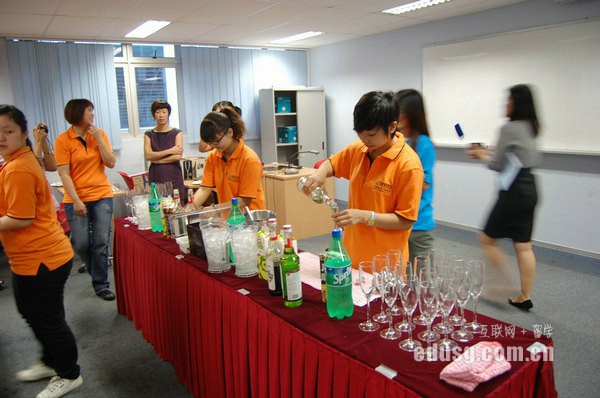 �¼�����ѧ