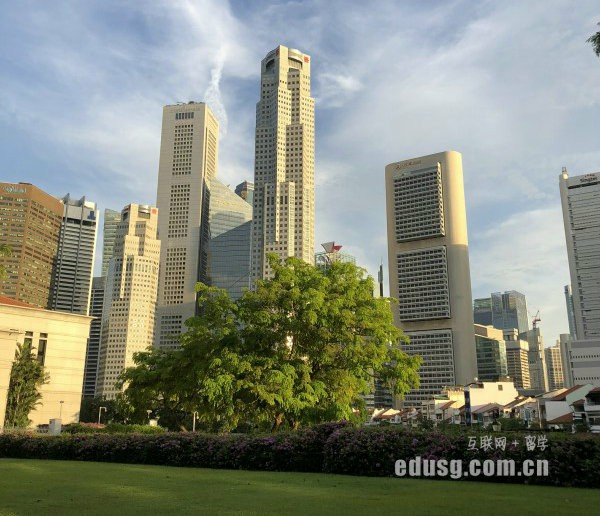 �¼��¶��ǹ���ѧԺ