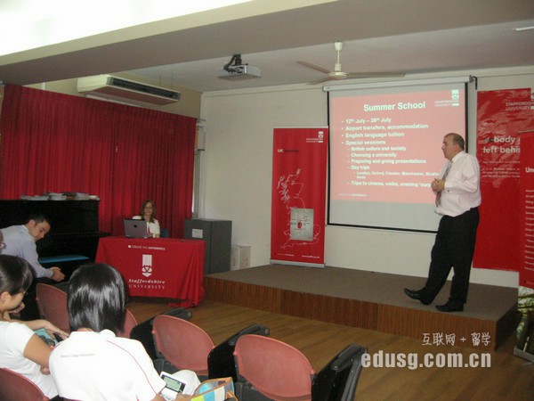 �¼���Ӣ����ѧԺרҵ����