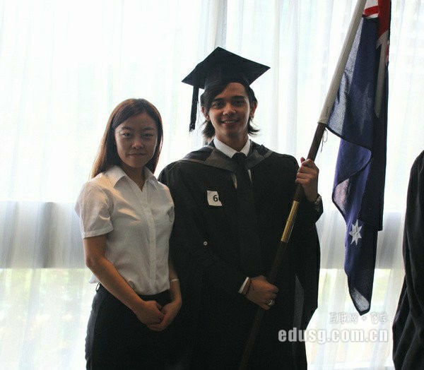 新加坡psb学院和新加坡东亚管理学院EASB哪个好