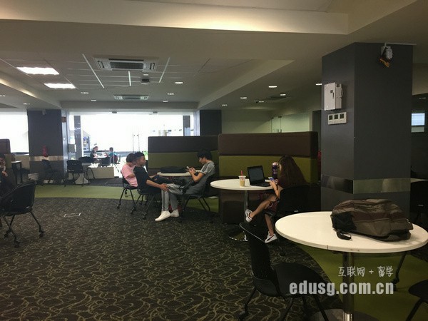 �����������д�ѧMPA