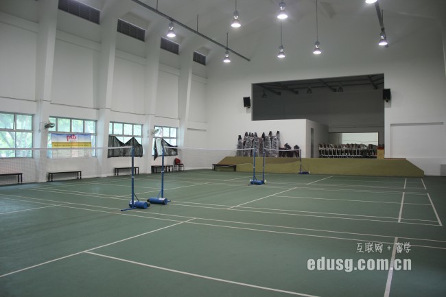 去新加坡读SAA学院要多少钱