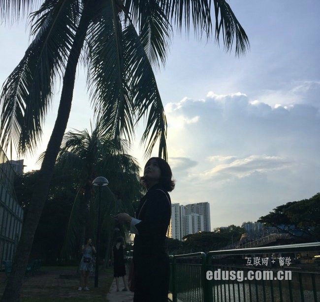 �¼���PSBѧԺ���г�ѧԺ�ĸ���