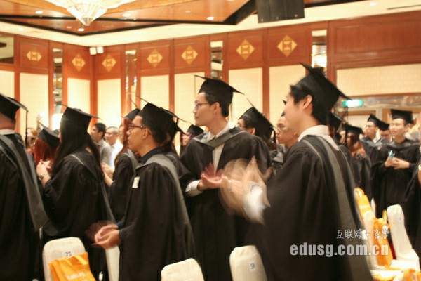 �¼��²����¸����׿�˹�Ƶ����ѧԺ��ô��