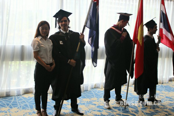 �¼��¶��ǹ���ѧԺ�߼���ר�γ�