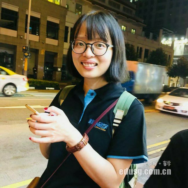 新加坡本科留学需要考什么