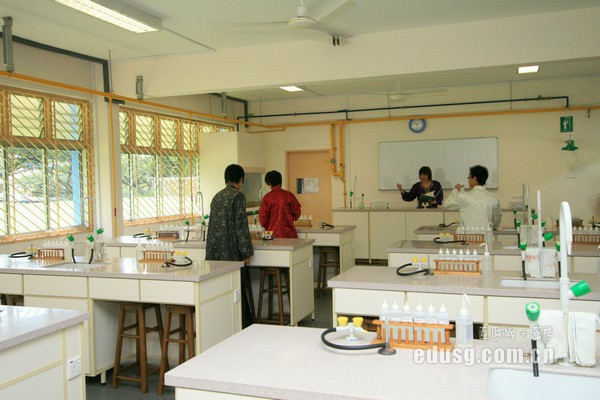 �¼��¶�����Щ�õĴ�ѧ