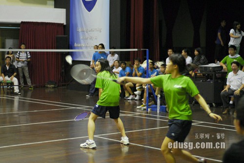 ���¼��¶�Ԥ��ѡ���ĸ�ѧУ��