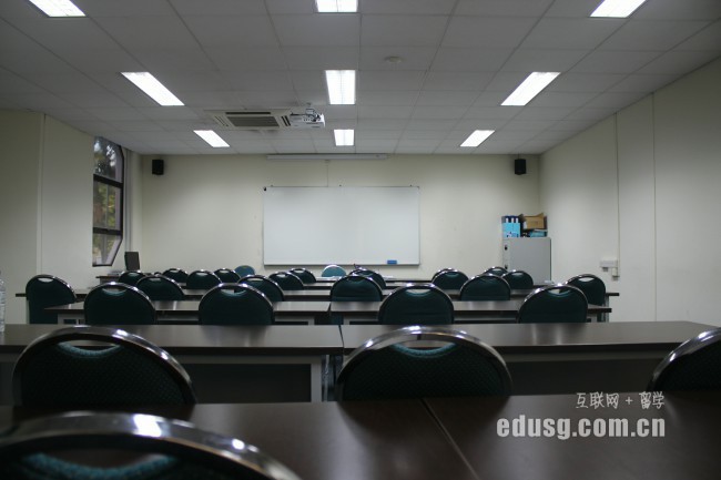 �¼�����ѧ���ѧУ�ĸ���