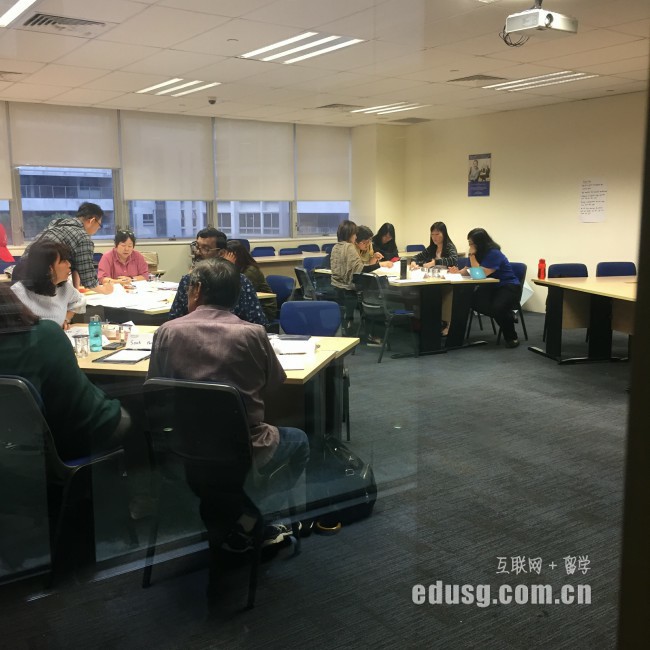 ���¼��»��ѧԺһ�껨�Ѷ���