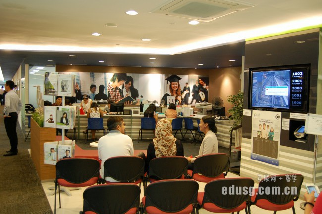 高中毕业去新加坡读大学如何办理