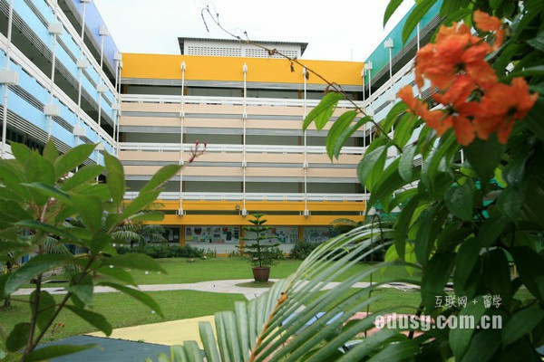 新加坡理工学院一年费用多少