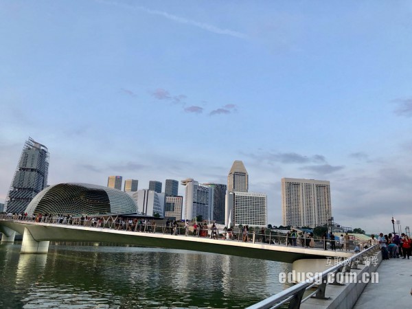 �¼�������ѧԺ���з���