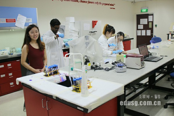 �¼�����������ѧԺ��������