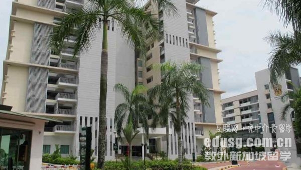 �¼��³���ѧУ��ѧ����