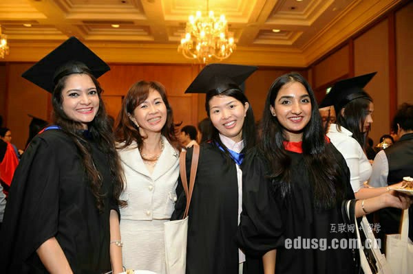 �¼��¸���ѧУԤ��רҵ�γ�