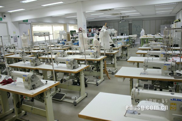 新加坡市场学院有哪些本科专业