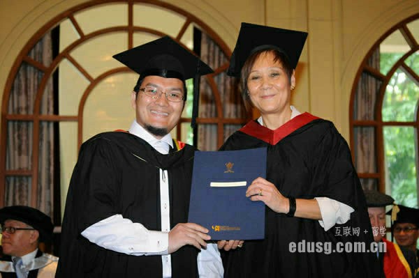 新加坡会计学院读本科费用