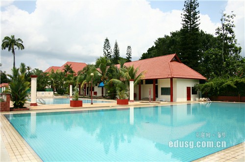 �¼��»��ѧԺӢ��γ�