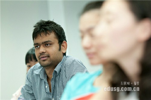 新加坡留学本科学费查询