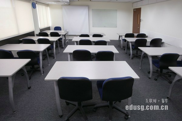 留学新加坡网络专业学费多少