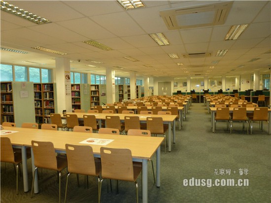 �¼������ι���ѧԺ�γ�����Ҫ��