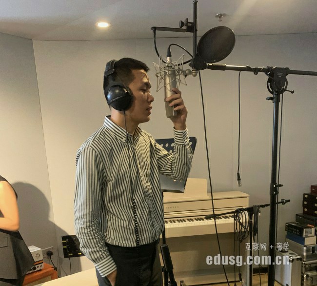 KAPLAN����ѧԺ��ѧ����������