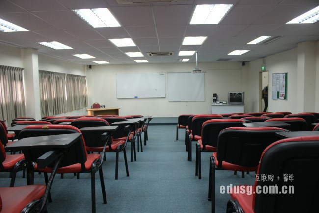 �¼�������ʿ�ߵȽ���ѧԺרҵ����