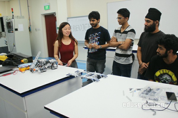 �¼�������ʿ�ߵȽ���ѧԺ��������