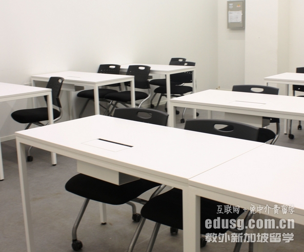 �¼�������ʿ�ߵȽ���ѧԺ�Ƶ����רҵ