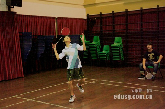 �¼����г�ѧԺ���̹���ѧ˶ʿ