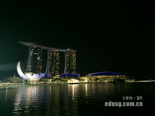 新加坡南洋现代管理学院研究生申请要求