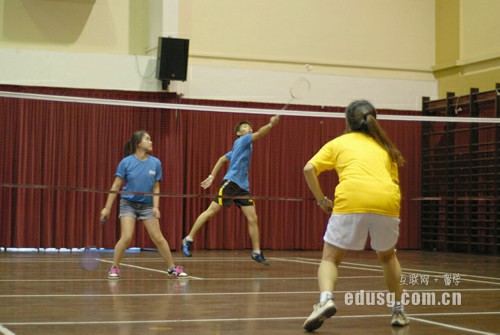 �¼��°���ѧԺ�г�Ӫ��רҵ