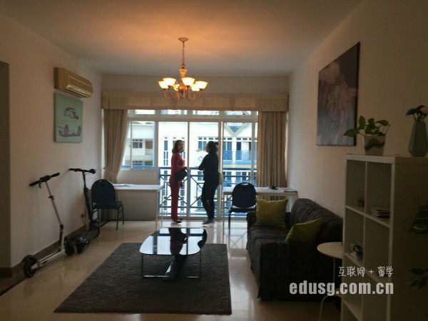 �¼���Ӣ����ѧԺ����ѧ��