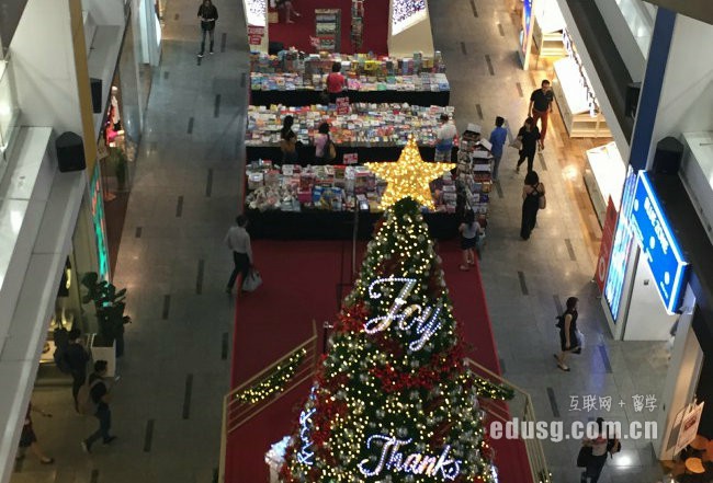 新加坡读酒店旅游专业哪个学校好