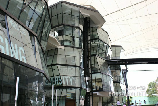 新加坡读信息通信专业