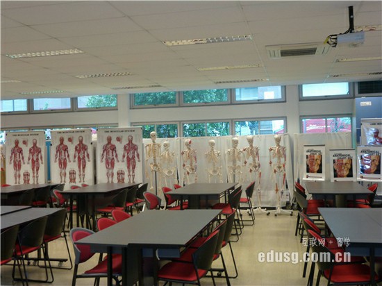 �¼�����������ѧԺ������������