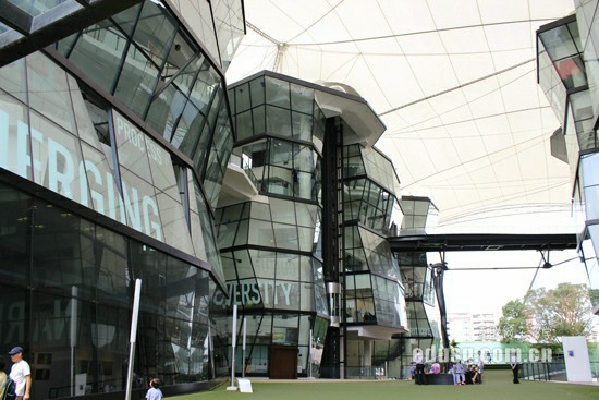 ���гɼ�����ȥ�¼��¶�������ѧ��