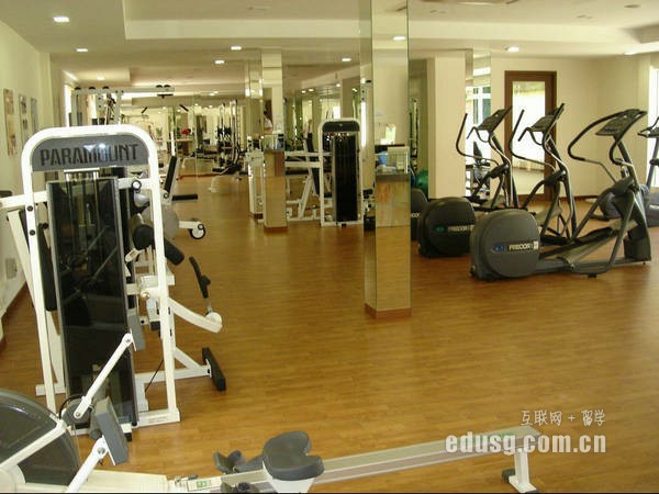 �¼���ѧУ��ѧʱ��