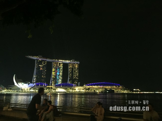 �¼���С���ῼ