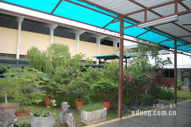 新加坡国际高中