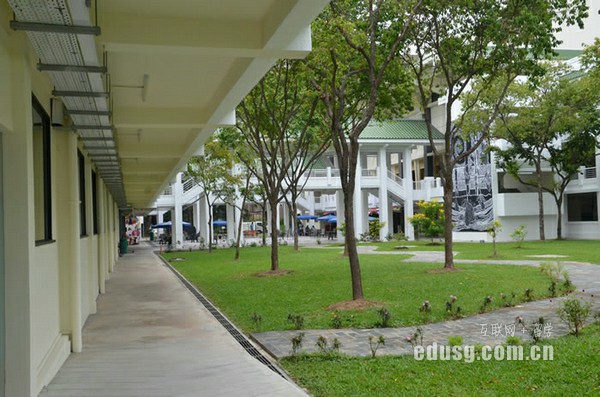 �¼��¶�Ӣ��רҵѧ��