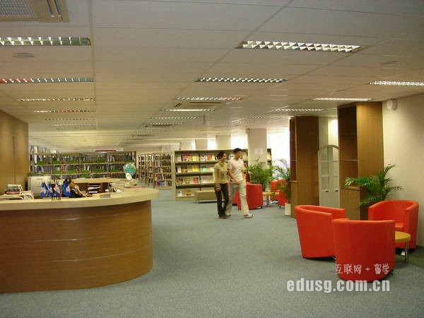 生物学留学新加坡哪个学校