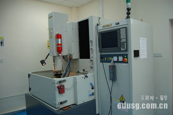 到新加坡学医好吗