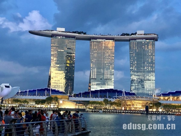 �¼���������ѧ�н���ѧרҵ