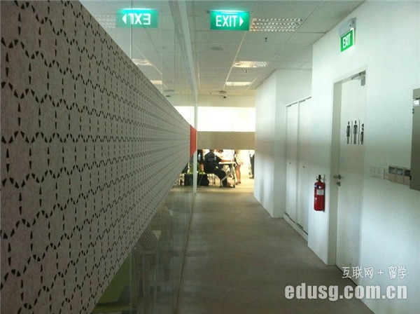 �¼�����������ѧУ