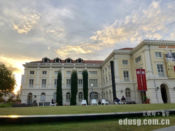 �¼�������Ͷ���ѧ