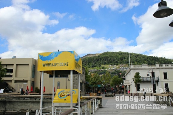 ������ѧǰ������ɫ