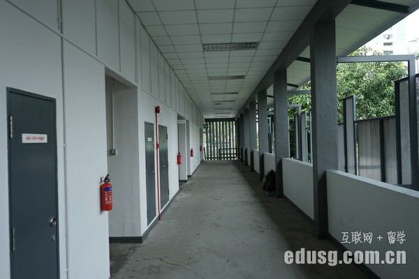 孩子去新加坡读中学好吗