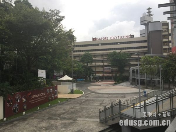 �¼�����ѧ����ѧУ